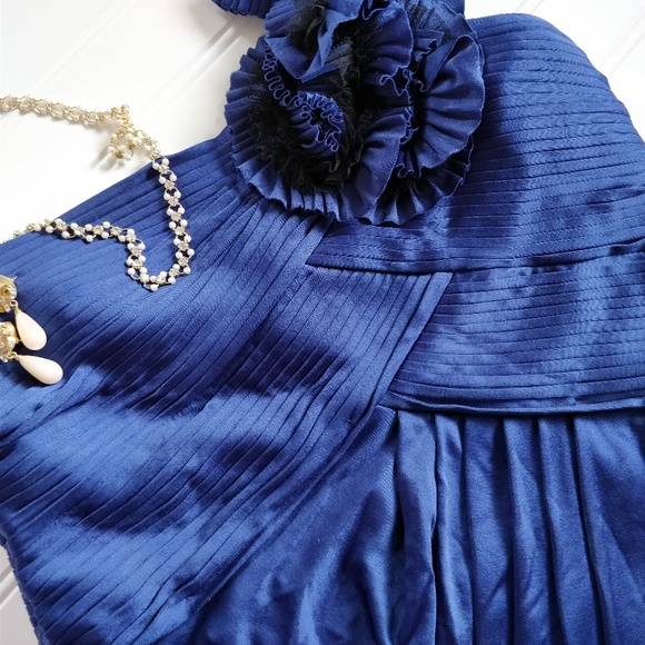 BCBGMaxAzria party dress - as seen on Selena Gomez - Picture 6 of 8